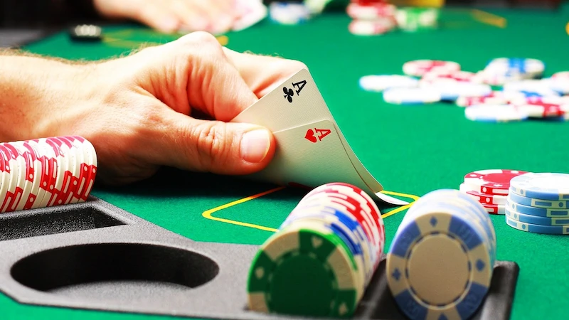 Guide to Playing Texas Poker through Hand Comparison